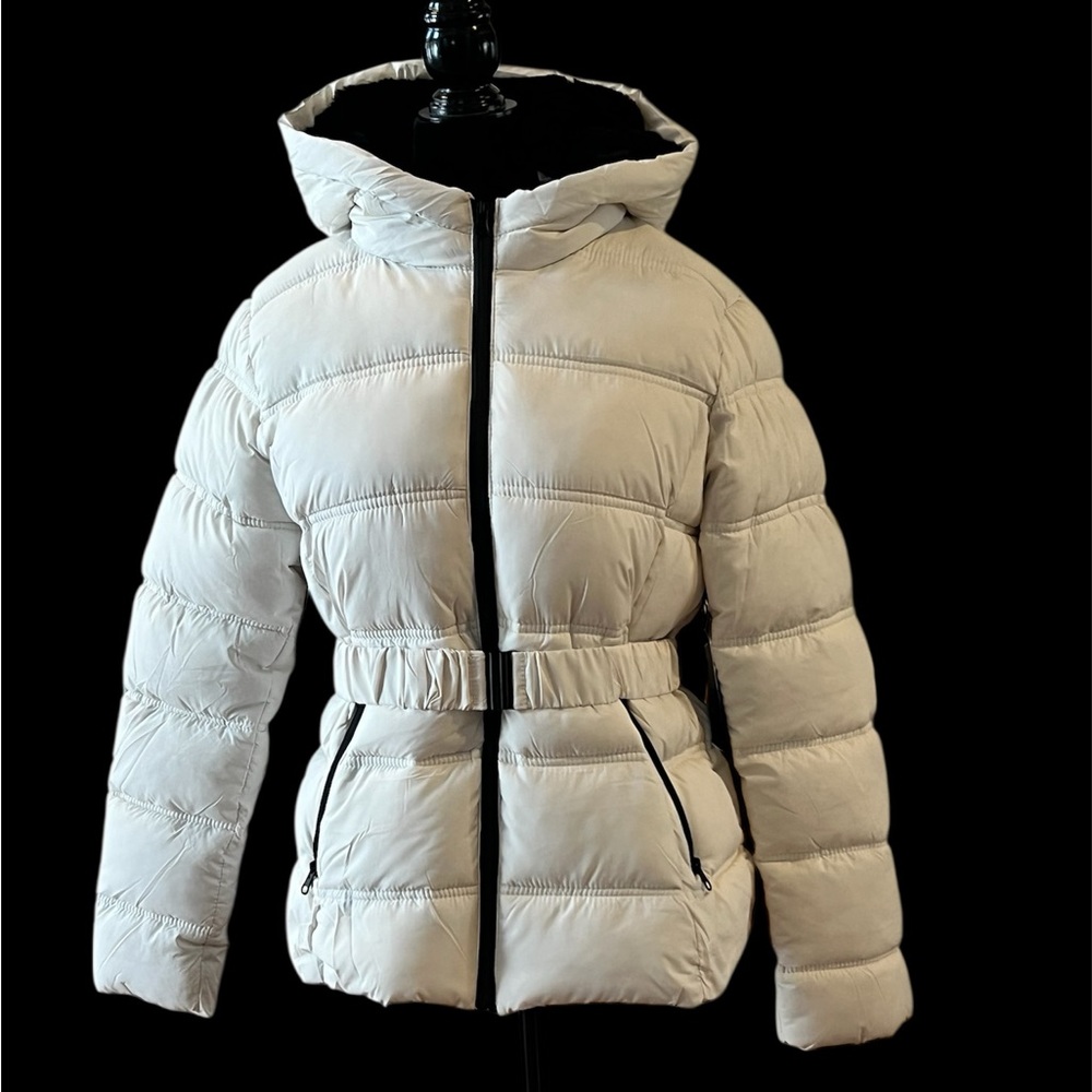 IRIS Los Angeles White Puffer Jacket Hooded Belted NWT Women’s L GOURGEOUS!